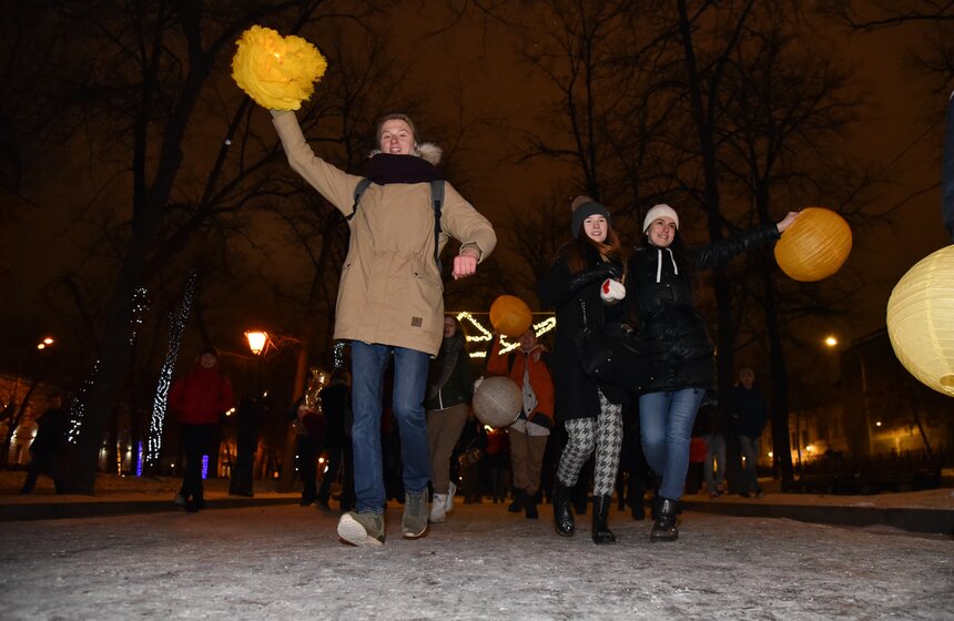 Масленичный танцующий парад 19 фото