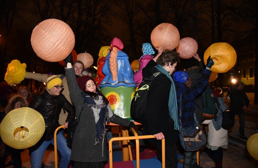 Масленичный танцующий парад 17 фото