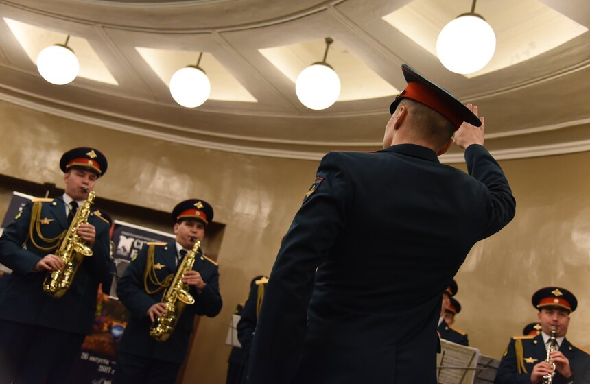 Концерт одного из старейших военных духовых оркестров России 2 фото