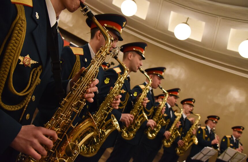 Концерт одного из старейших военных духовых оркестров России 7 фото
