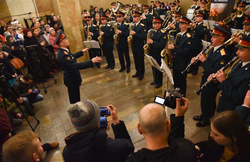 Концерт одного из старейших военных духовых оркестров России 16 фото