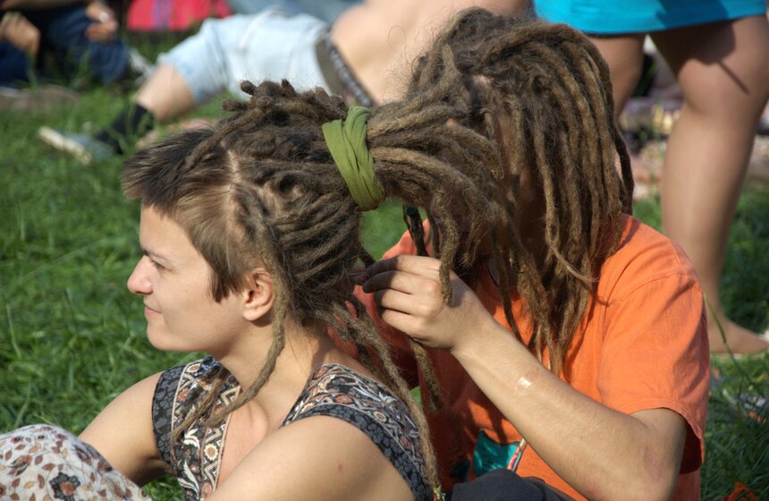 В Царицыно прошел традиционный хиппятник 6 фото