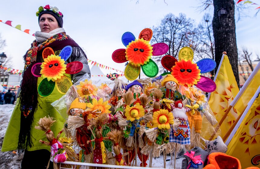 Москвичи проводили Масленицу 1 фото