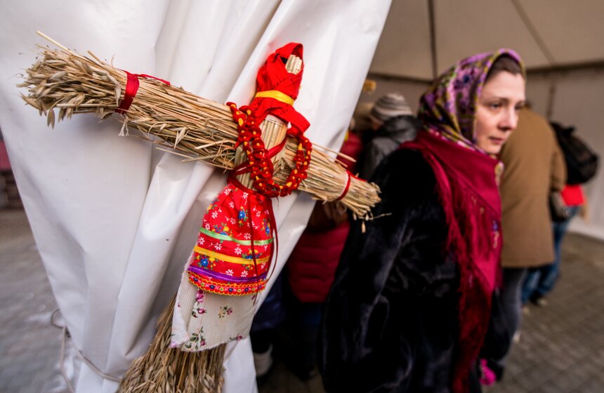 Москвичи проводили Масленицу 24 фото