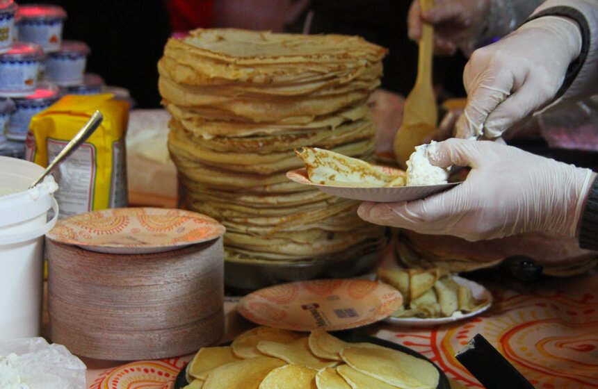 "Москва 24" накормила гостей и жителей столицы блинами. Фото 7 фото