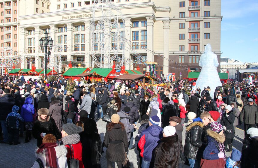 "Москва 24" накормила гостей и жителей столицы блинами. Фото 10 фото