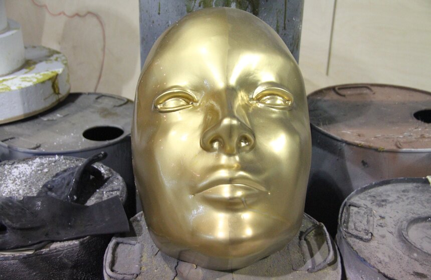 Производство дымковских игрушек. Фоторепортаж 23 фото