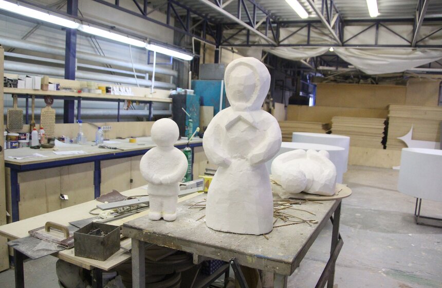 Производство дымковских игрушек. Фоторепортаж 21 фото