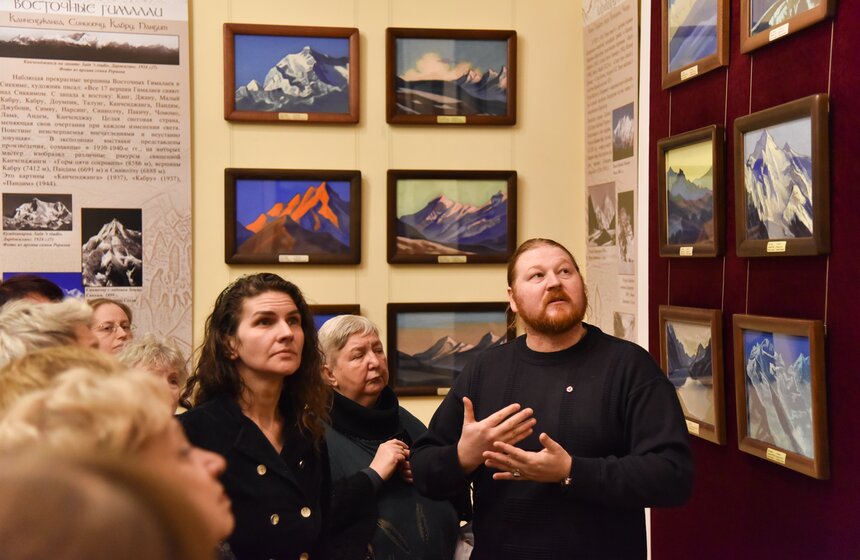 Выставка "Священные вершины" открылась в музее Рериха 8 фото