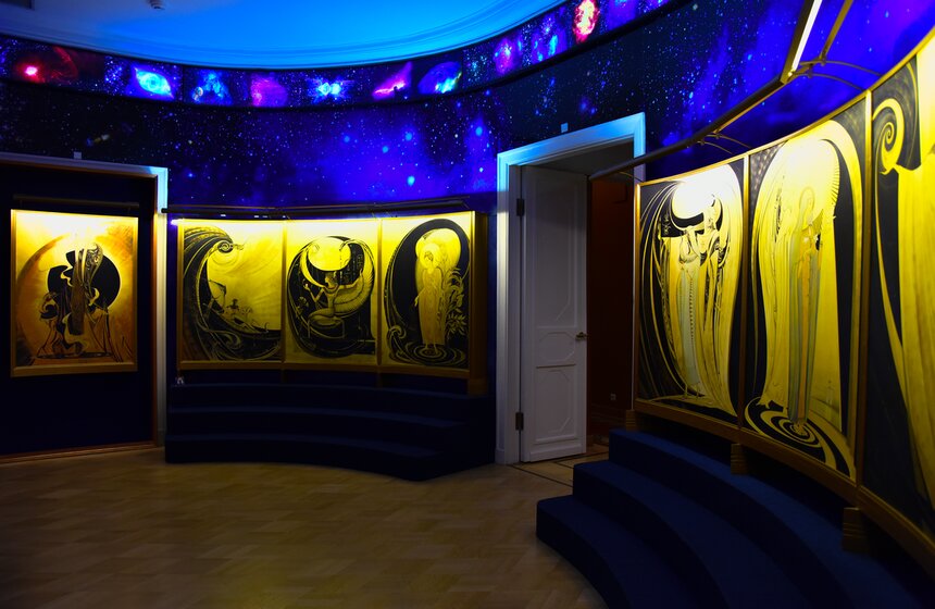 Выставка "Священные вершины" открылась в музее Рериха 10 фото