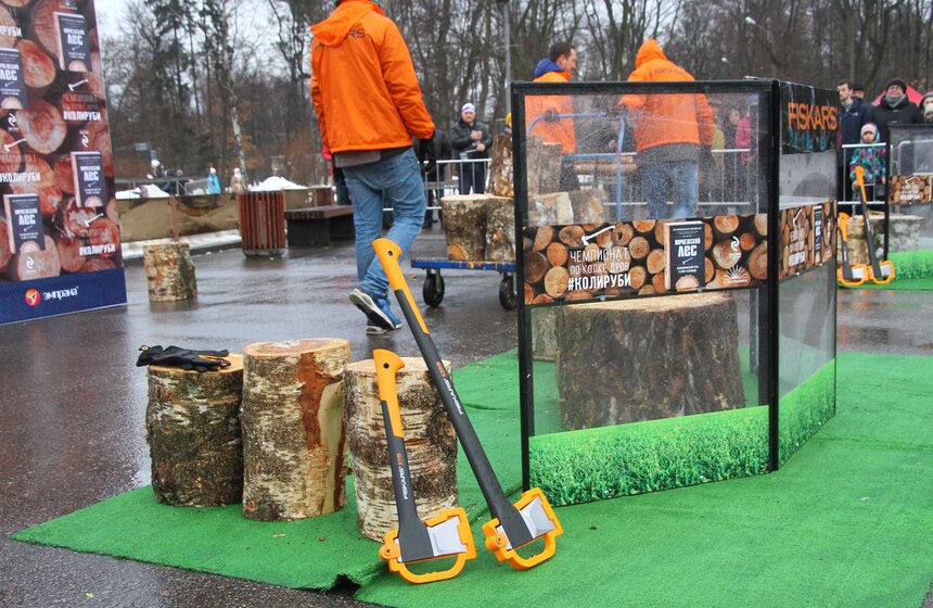 Чемпионат России по колке дров 1 фото