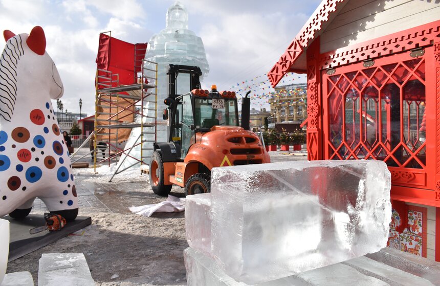Ледяная Масленица украсила Манежную площадь 19 фото
