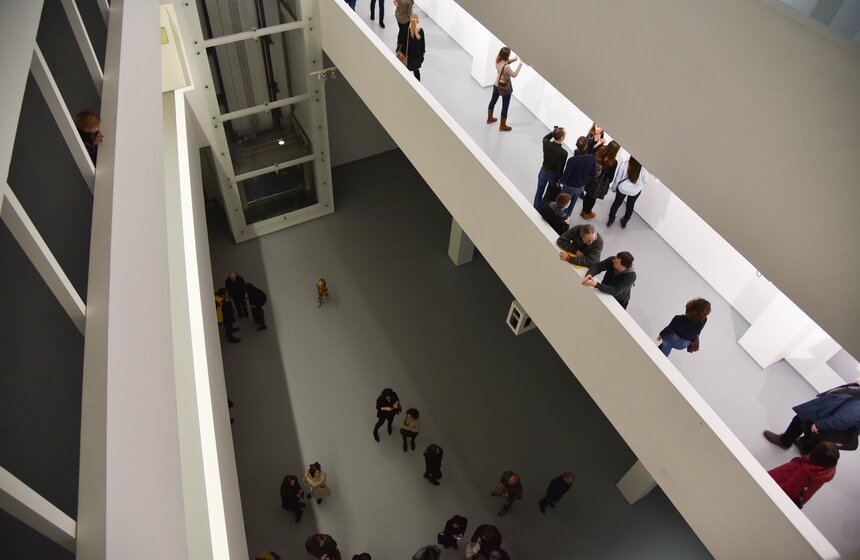 Выставки Игоря Мухина и Мишеля Сима в МАММ 25 фото