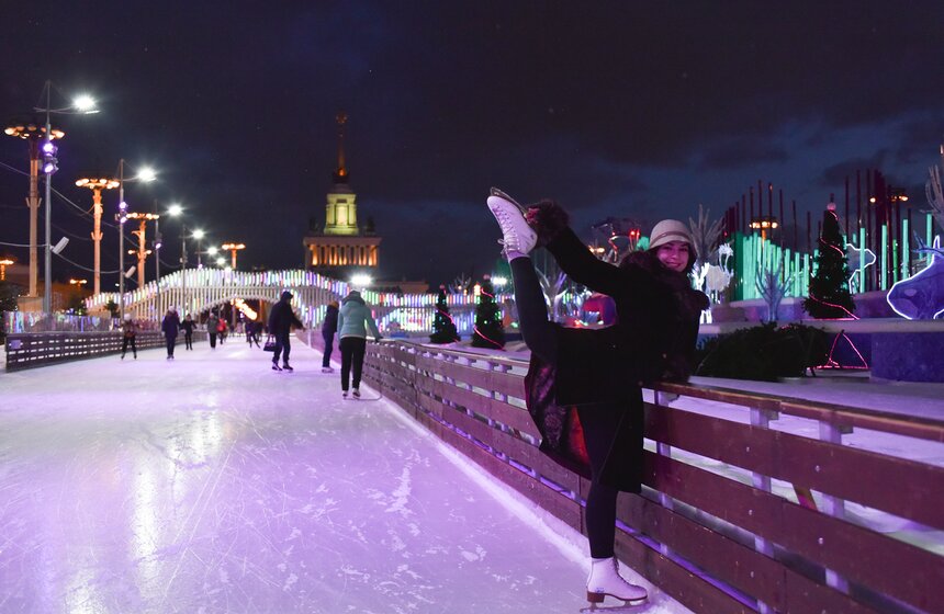 День всех влюбленных на ВДНХ 4 фото