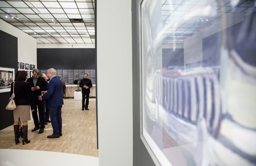 Эпоха советской истории на выставке "Оттепель" 29 фото