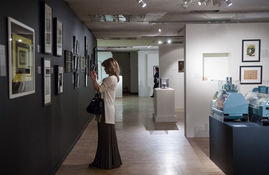 Эпоха советской истории на выставке "Оттепель" 40 фото