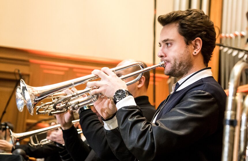 Теодор Курентзис и оркестр MusicAeterna репетируют "Золушку" 12 фото