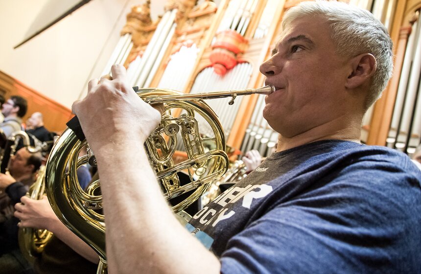 Теодор Курентзис и оркестр MusicAeterna репетируют "Золушку" 4 фото