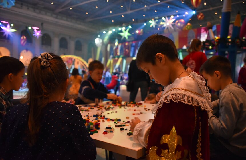 Серия новогодних представлений "Елка Мэра" 8 фото