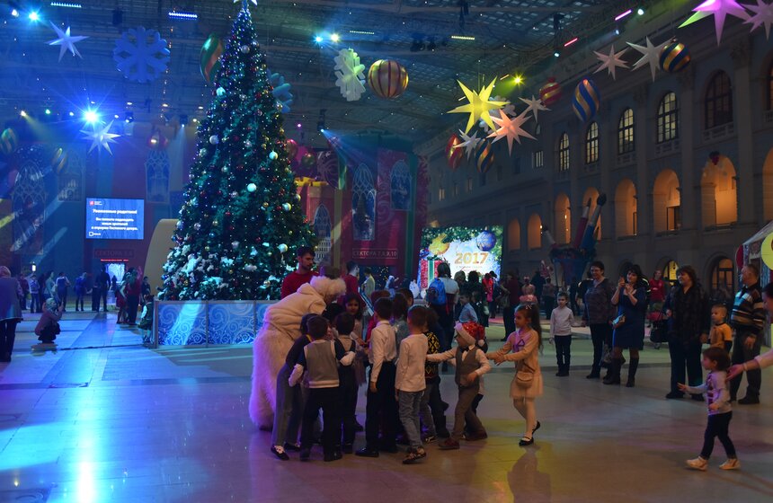 Серия новогодних представлений "Елка Мэра" 4 фото