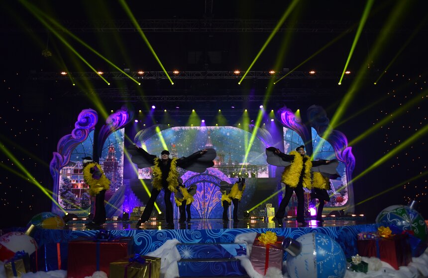 Серия новогодних представлений "Елка Мэра" 15 фото