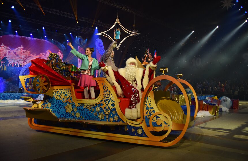 Серия новогодних представлений "Елка Мэра" 39 фото