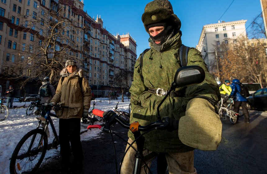 Второй зимний велопарад прошел в Москве. Фото 14 фото