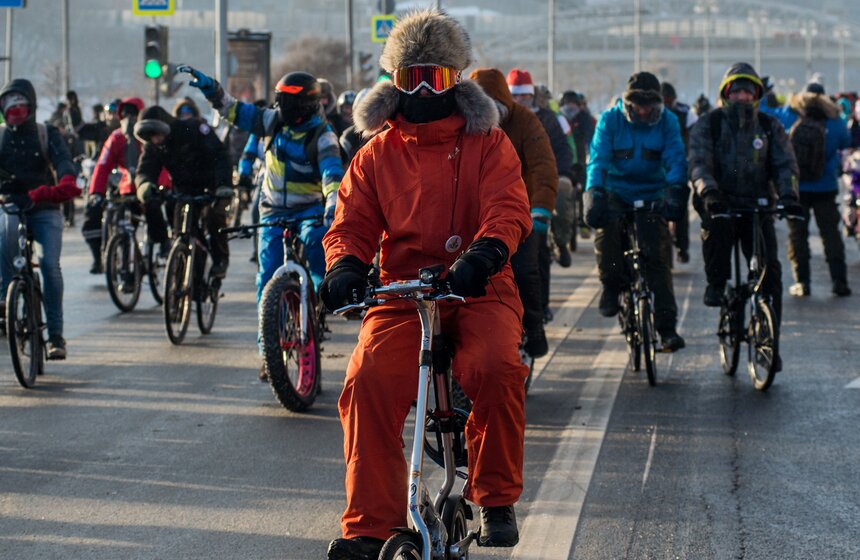 Второй зимний велопарад прошел в Москве. Фото 15 фото