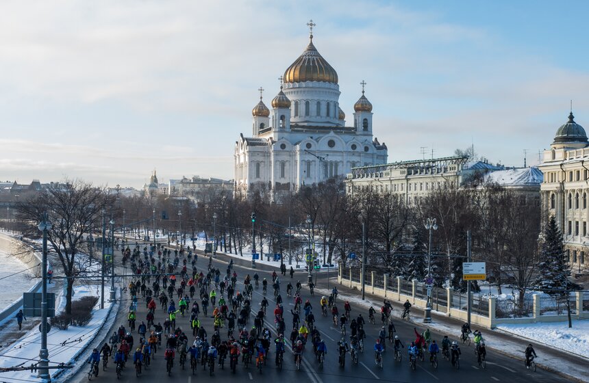 Второй зимний велопарад прошел в Москве. Фото 20 фото