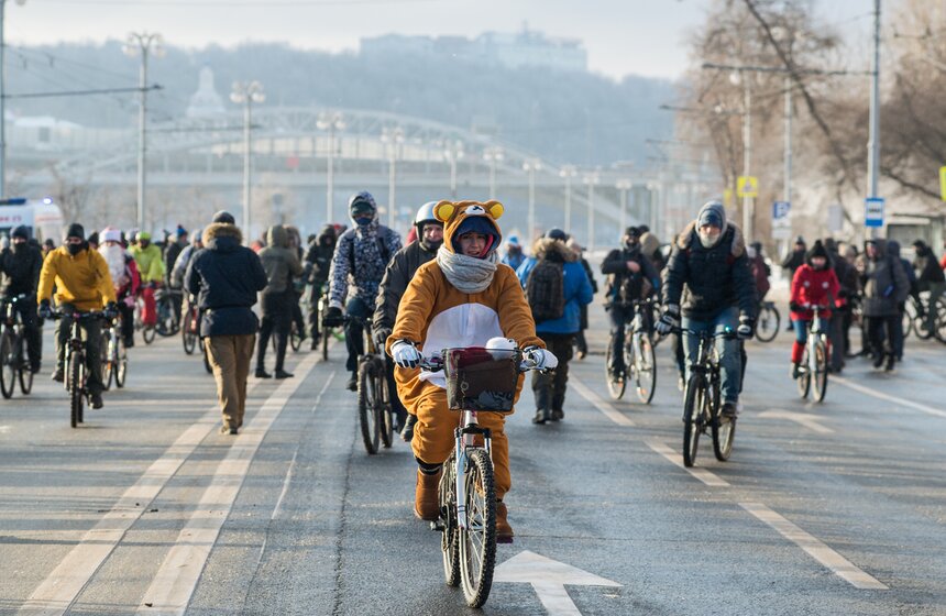 Второй зимний велопарад прошел в Москве. Фото 18 фото