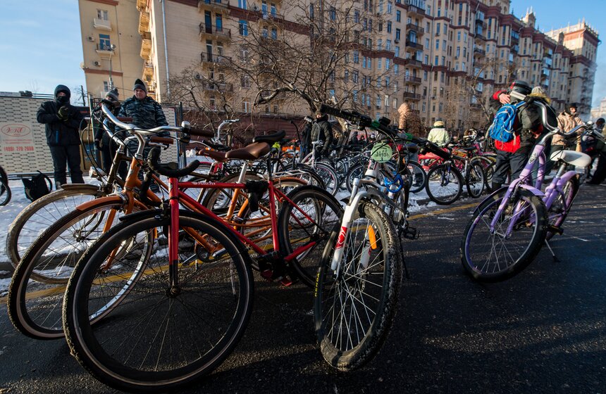 Второй зимний велопарад прошел в Москве. Фото 4 фото