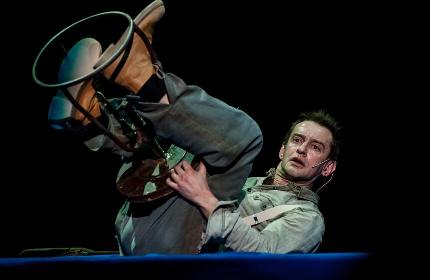 Московский театр "Современник" представил новый спектакль "Не покидай свою планету". Фото: m24.ru/Игорь Иванко