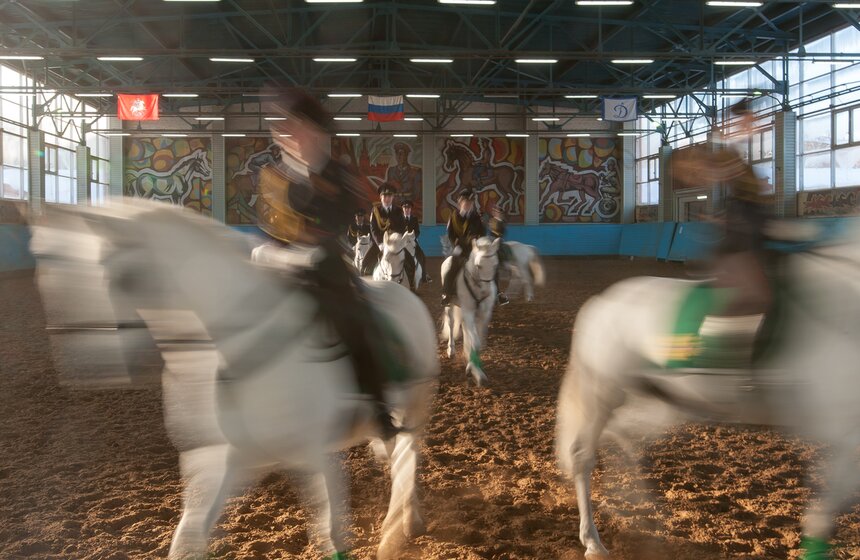 Кавалерийские маневры сотрудников ГУ МВД Москвы. Фоторепортаж 7 фото