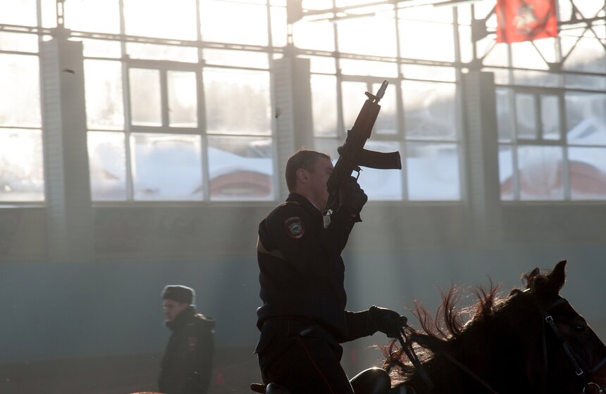 Кавалерийские маневры сотрудников ГУ МВД Москвы. Фоторепортаж 31 фото