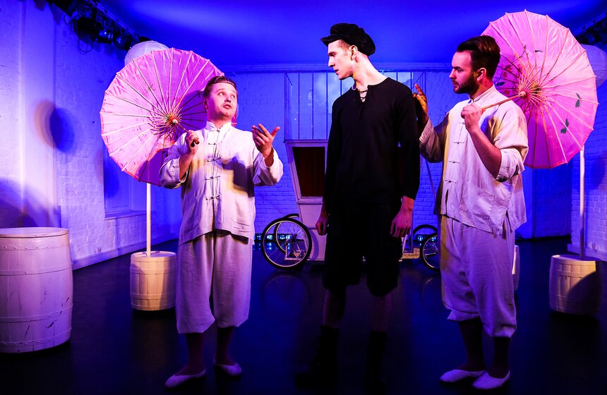 Спектакль "Сирано" в театре МОСТ. Фоторепортаж 1 фото