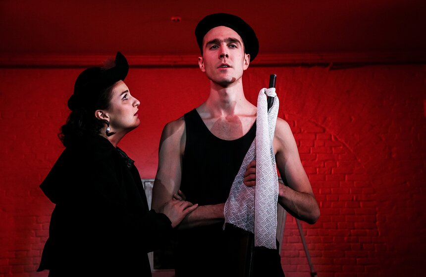 Спектакль "Сирано" в театре МОСТ. Фоторепортаж 40 фото