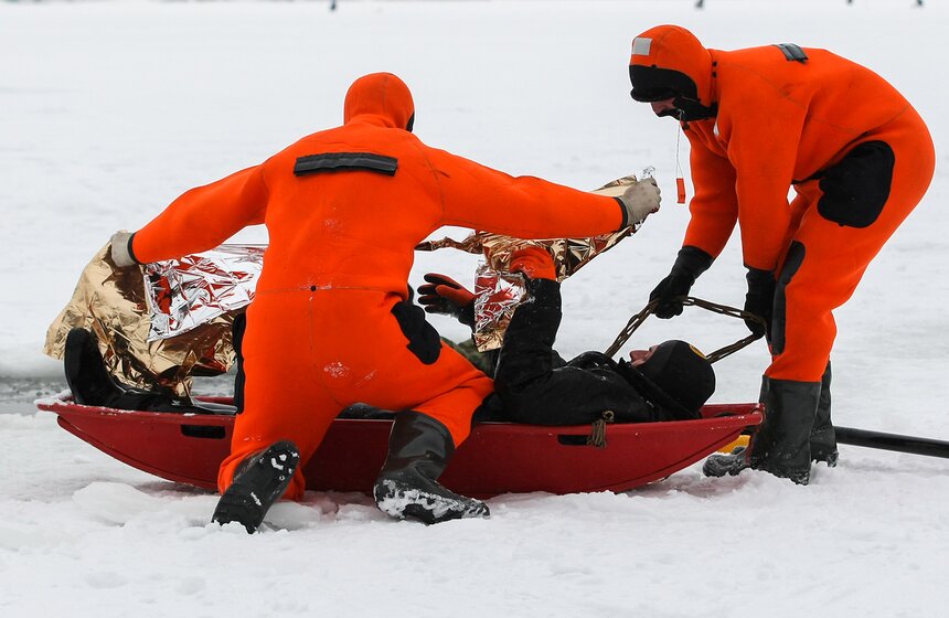 Занятия по обеспечению безопасности на водных объектах 14 фото