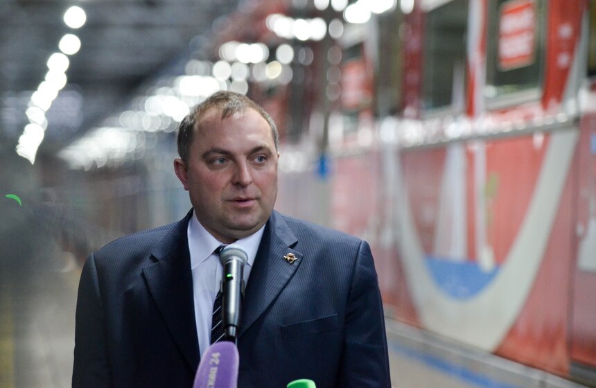 Посвященный Кубку конфедераций поезд запустили в подземке 11 фото