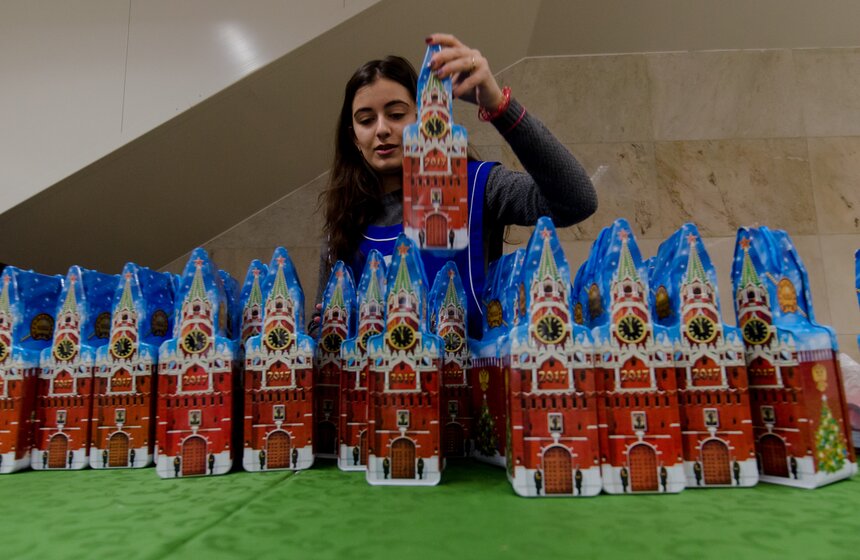 Главная Елка страны стартовала в Кремле 49 фото