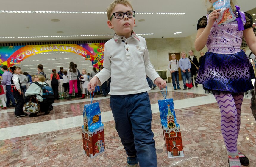 Главная Елка страны стартовала в Кремле 48 фото