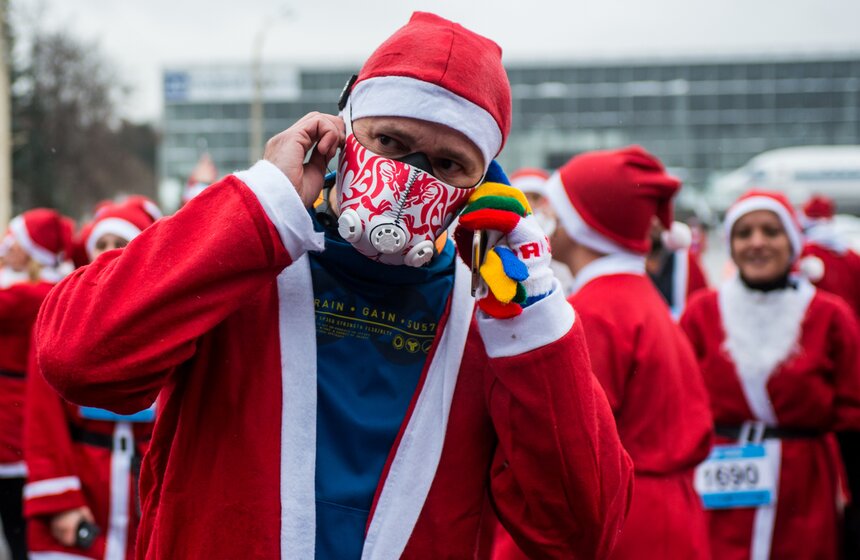 Благотворительный забег Дедов Морозов 3 фото