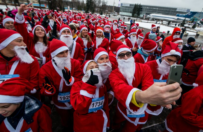 Благотворительный забег Дедов Морозов 6 фото