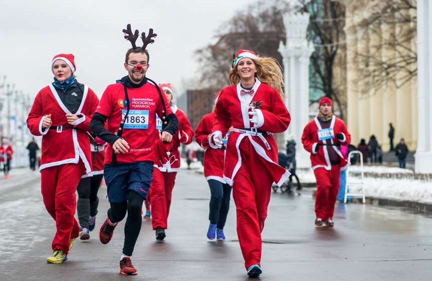 Благотворительный забег Дедов Морозов 26 фото