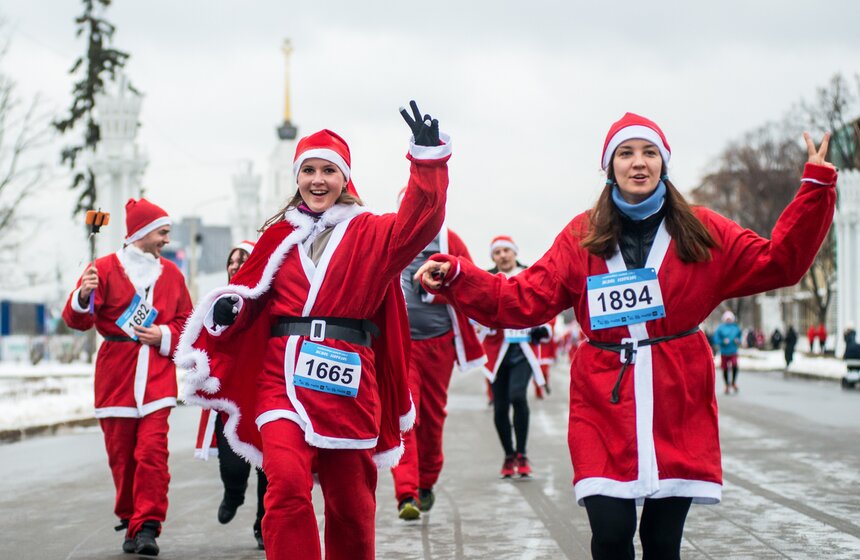 Благотворительный забег Дедов Морозов 23 фото
