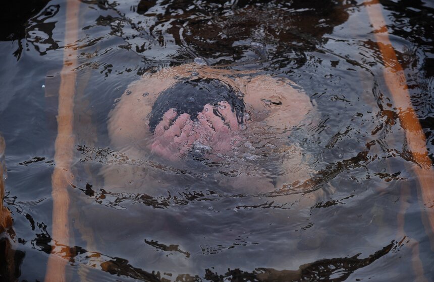 Как прошли крещенские купания в Останкине 18 фото