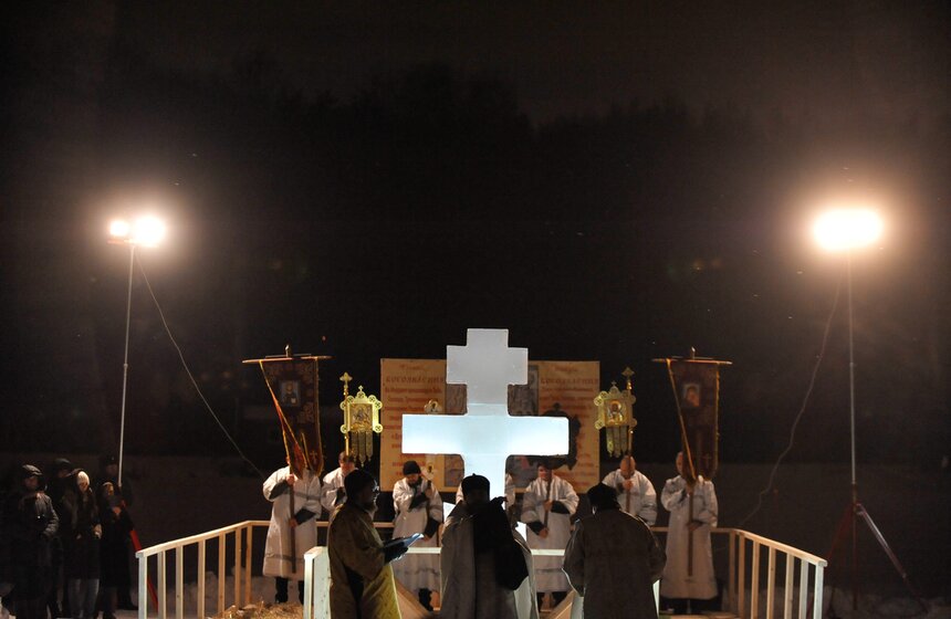 Как прошли крещенские купания в Покровском-Стрешневе 14 фото