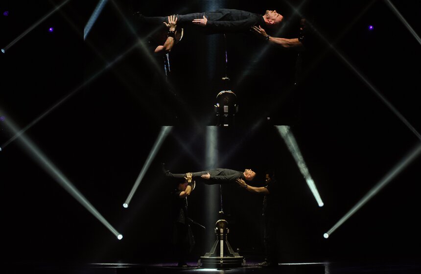 Шоу The Illusionists прошло в Crocus City Hall 30 фото