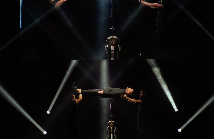 Шоу The Illusionists прошло в Crocus City Hall 28 фото