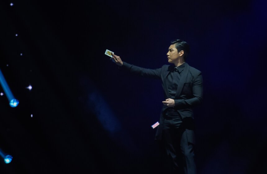 Шоу The Illusionists прошло в Crocus City Hall 4 фото