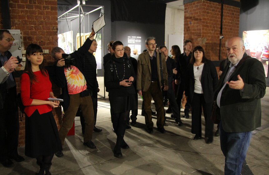 Выставка Семена Файбисовича "Москва моя" 19 фото